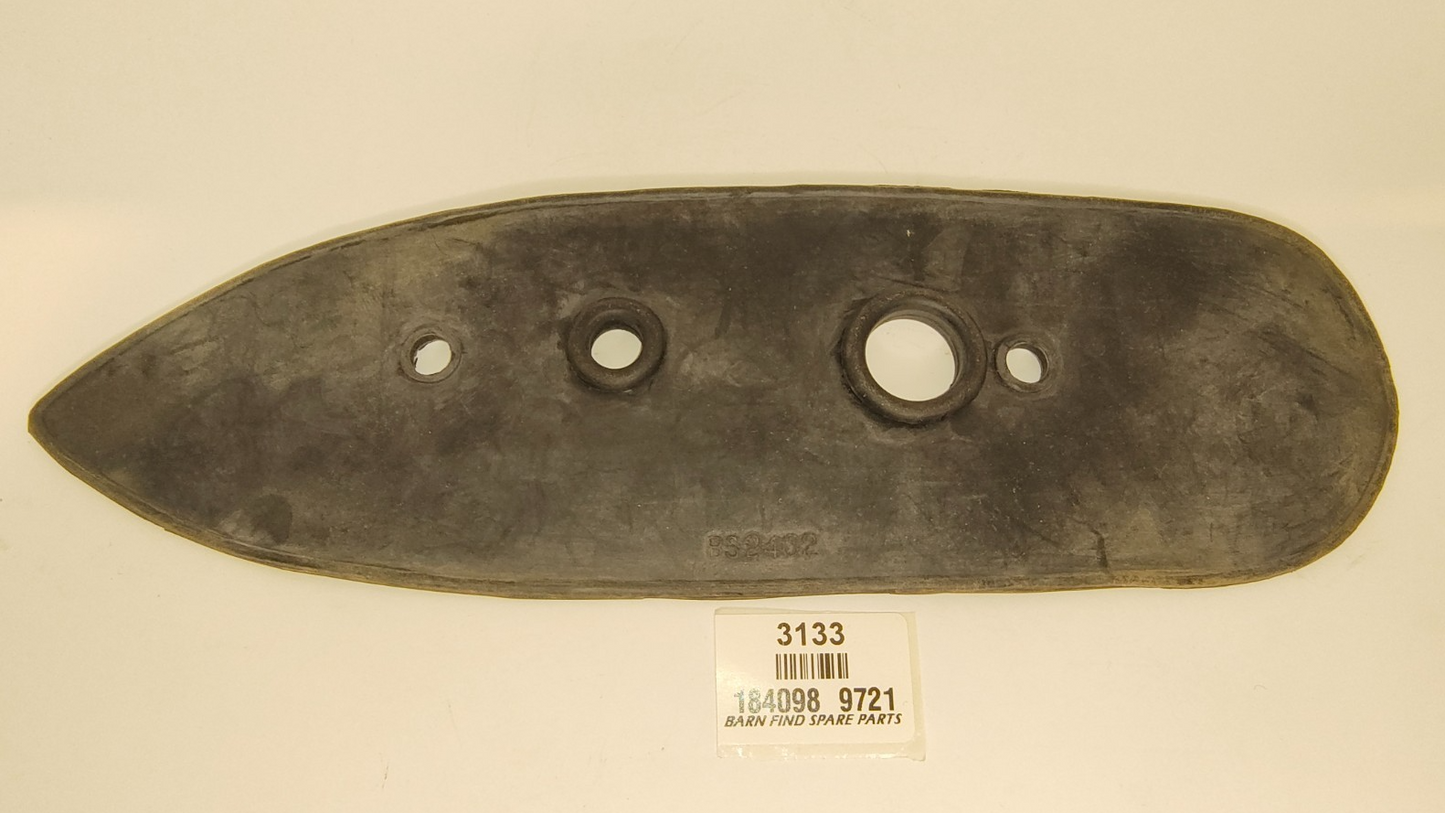 Jaguar MK2 MKII Rear Lamp Body to Seal Mounting Rubber Gasket Pad 9721 1840981