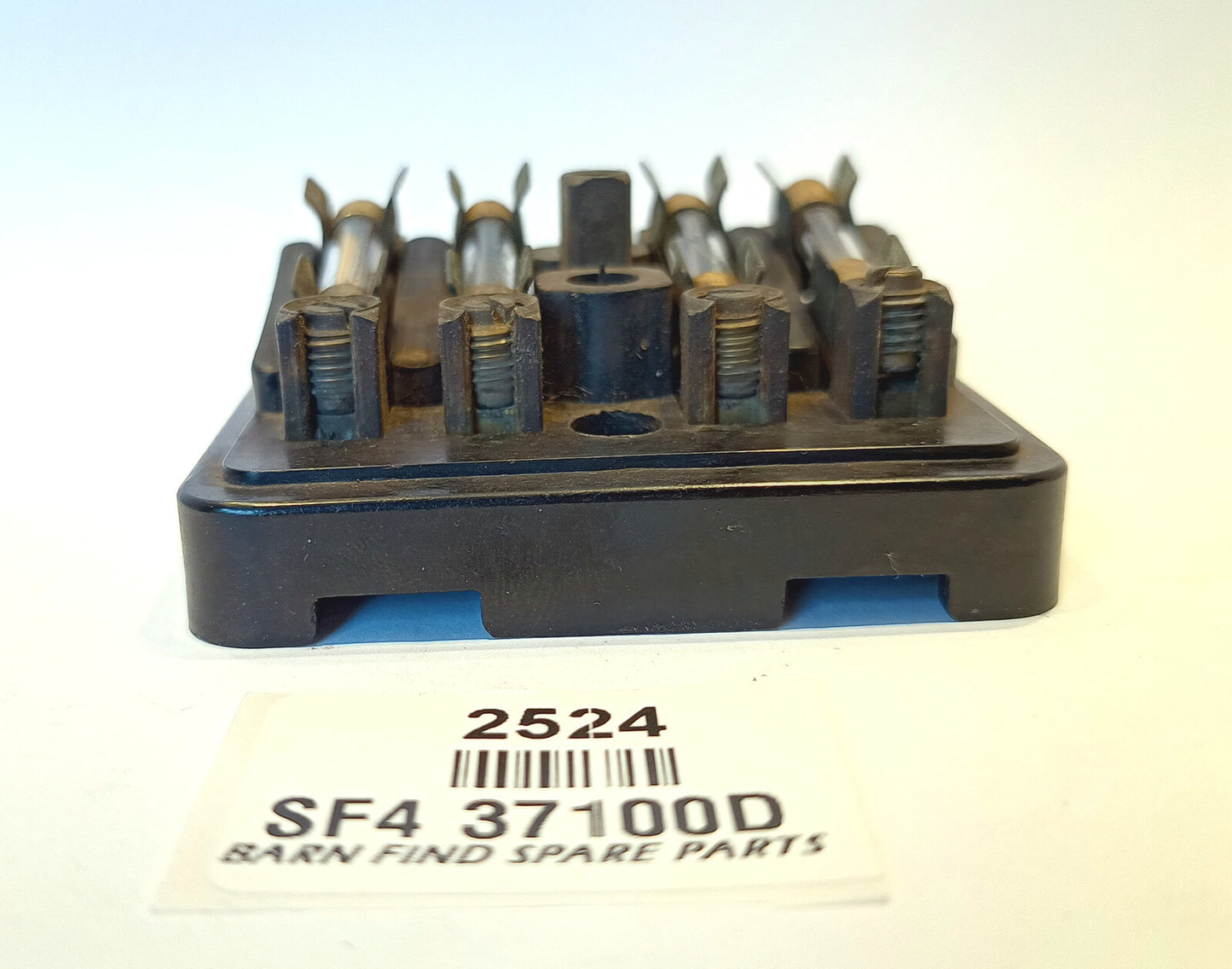 LUCAS Original 4 Fuse box, SF4 37100D. Used Condition3