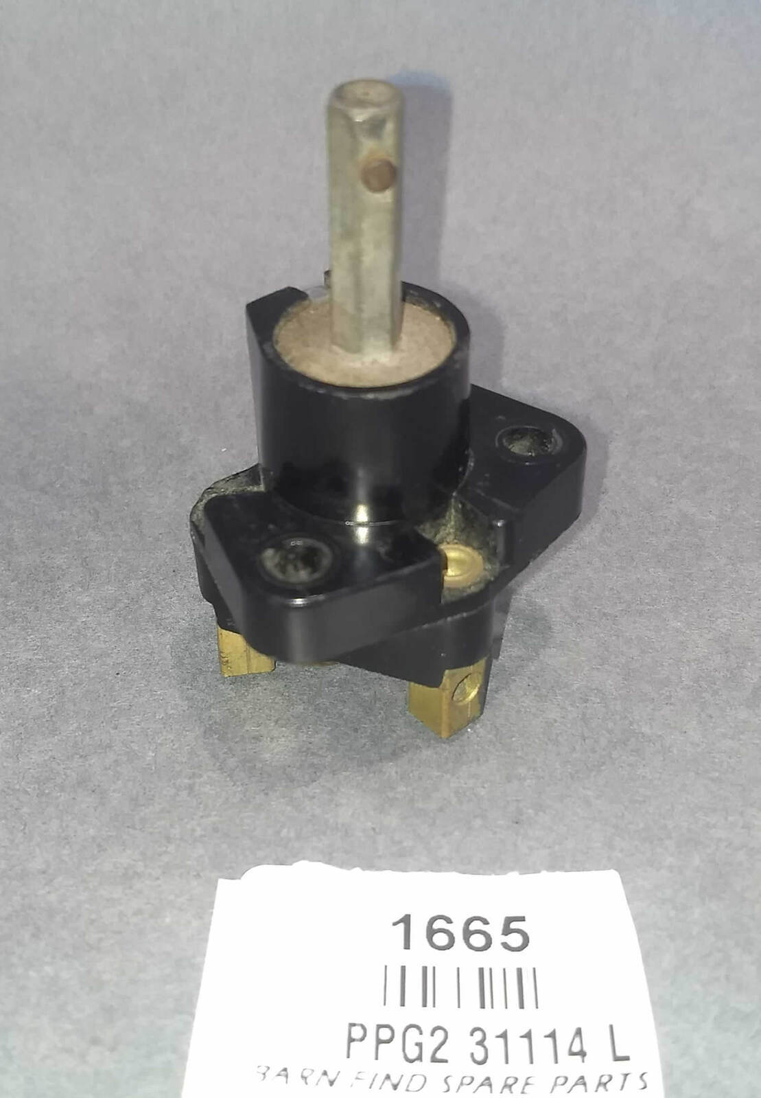 Lucas Used PPG2 31114 L Three stage Turn to pull on-push Off 2