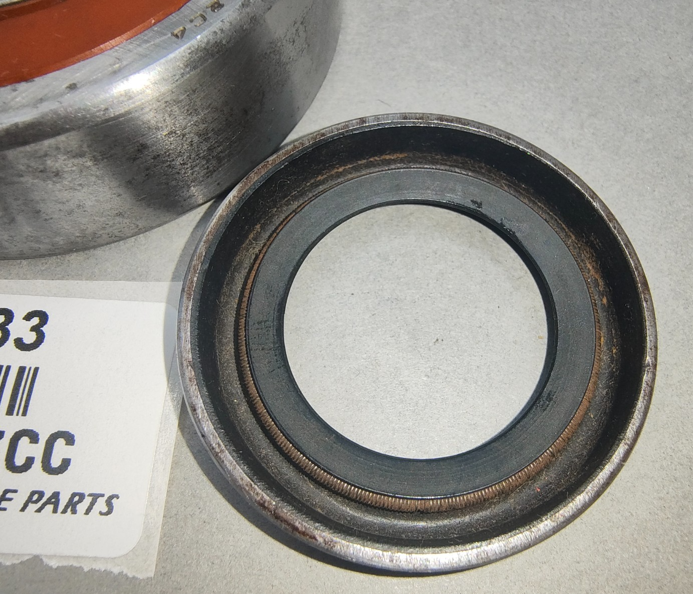 NTN RW207CC Bearing ID 35 mm OD 72 mm Width 21 mm & axle seal New Old Stock3