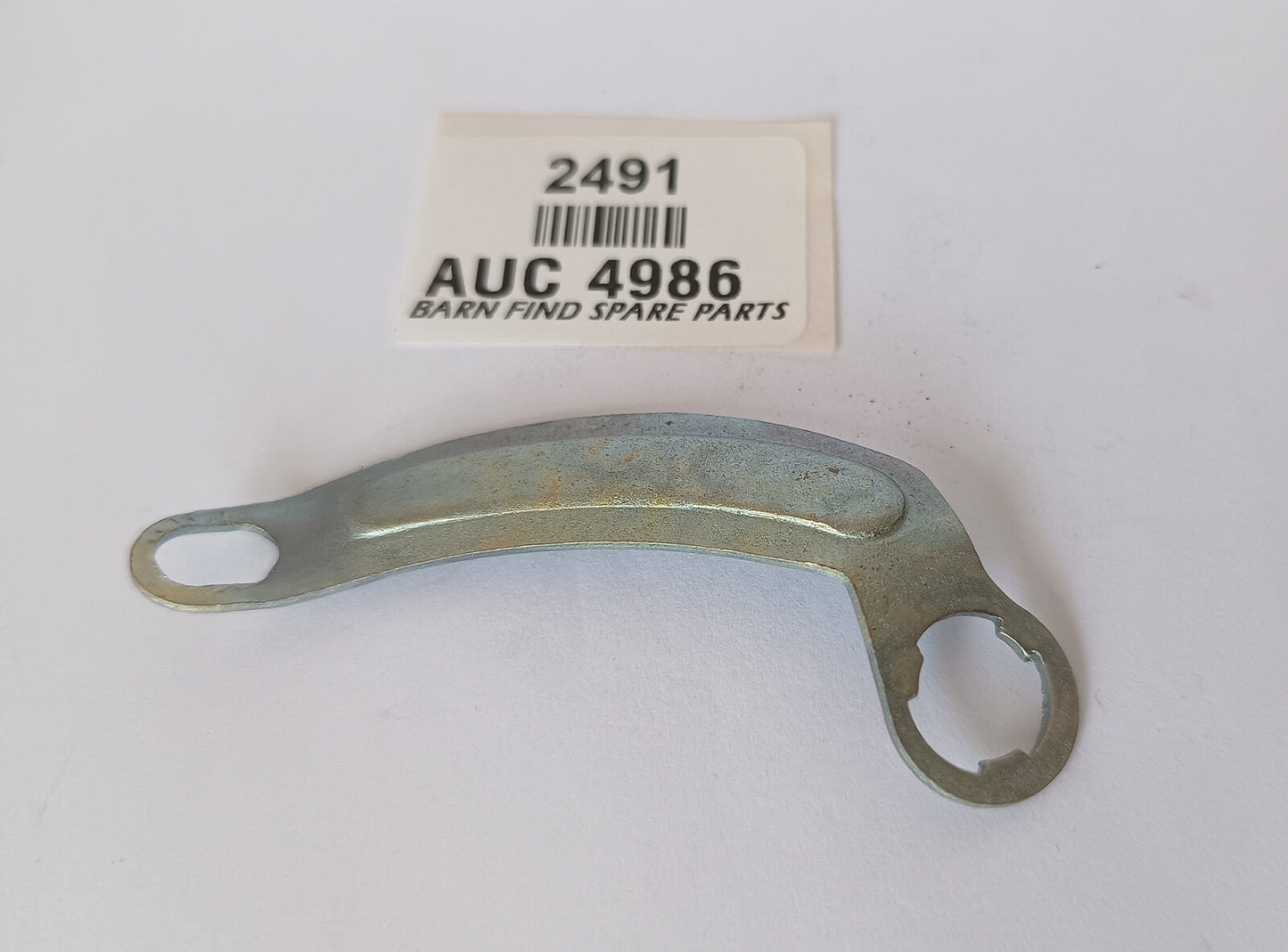 Fuel bowl bracket AUC4986 R H2 type New Old Stock1