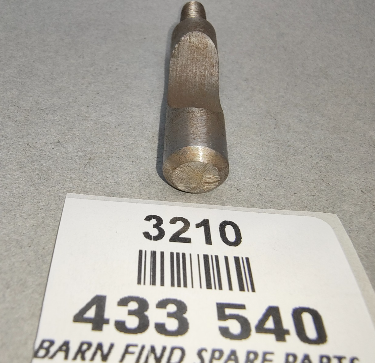 Distributor Cotter Bolt clamp 433540 New Old Stock4