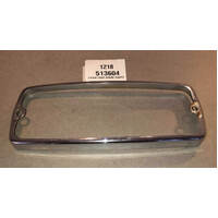 Lucas Indicator Surround 513604
