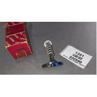 Lucas Head lamp chrome rim catch 532590