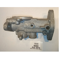 Original SU H2 Carburettor body 1 1/4" AUC 6070 New Old Stock