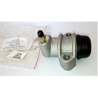 Clutch Slave Cylinder 030346Z  cross reference Lockheed 83901, Unipart GSY106,  BMK192. New Old Stock