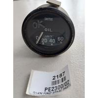 Smiths Oil Pressure Gauge PE2300/02,  Good used working condition