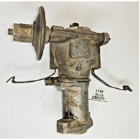 Original Lucas DM2P4 40530A USED 4 cylinder distributor date stamped 11 58