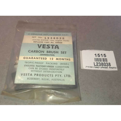 Vesta Brush Set L238038 New Old Stock