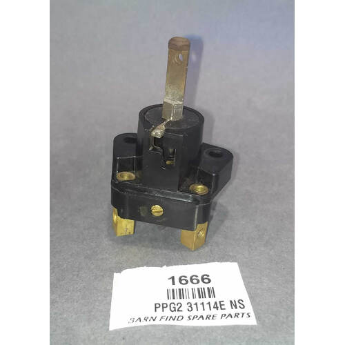 Lucas Used PPG2 31114E Three stage Turn to pull on-push Off Switch 