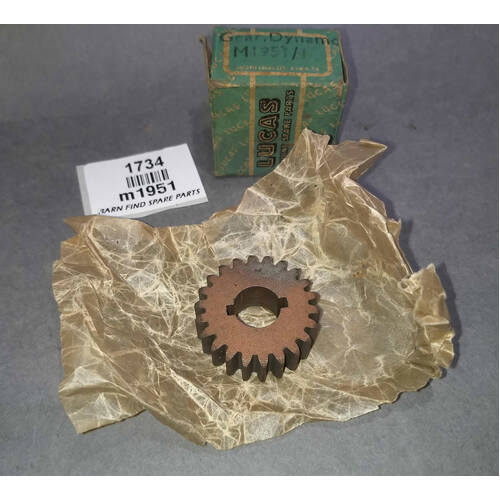 Original New Old Stock Drive Gear for Lucas Dynamo 22 Teeth M1951/1