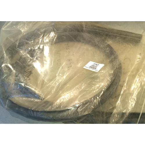MG Austin NOS Windshield to Body Seal 282025