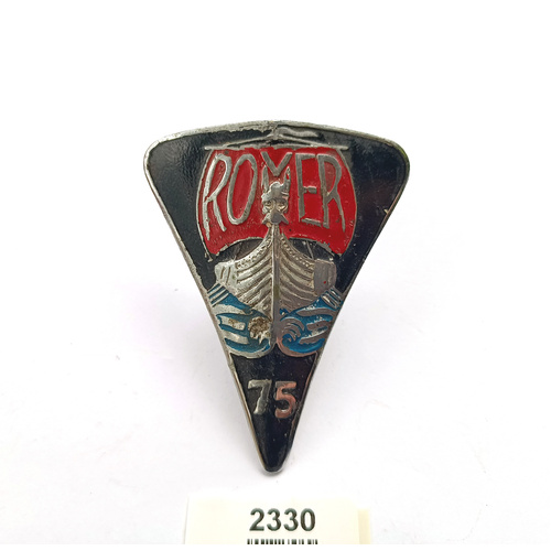Original Rover 75 enamel/painted Emblem. Late 1940's, Good Used Condition.