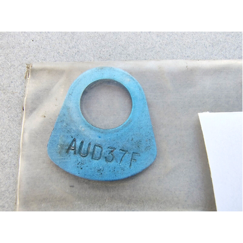 Original AUD37F Jaguar e-Type MKX / 420 SU HD8 Carburettor Fuel Bowl metal Tag