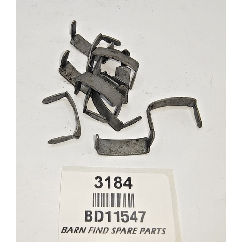 12x Jaguar staple moulding fastener clips 6.5mm wide 20mm long BD11547