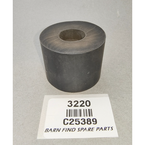 Rubber Insulating Bush for Jaguar Centre Bearing Carrier C25389