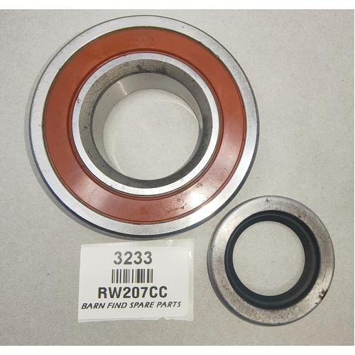 NTN RW207CC Bearing ID 35 mm OD 72 mm  Width 21 mm & axle seal New Old Stock