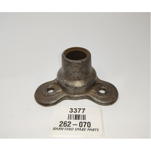 Flange pinion shaft, Good Used Condition, spline in very good condition 262-070