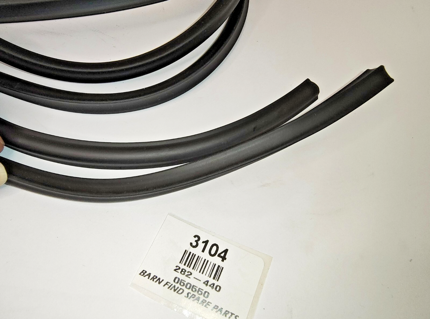 Windscreen Lock Strip MGBGT Jaguar 282440 050550 3.5 metres long New Old stock2