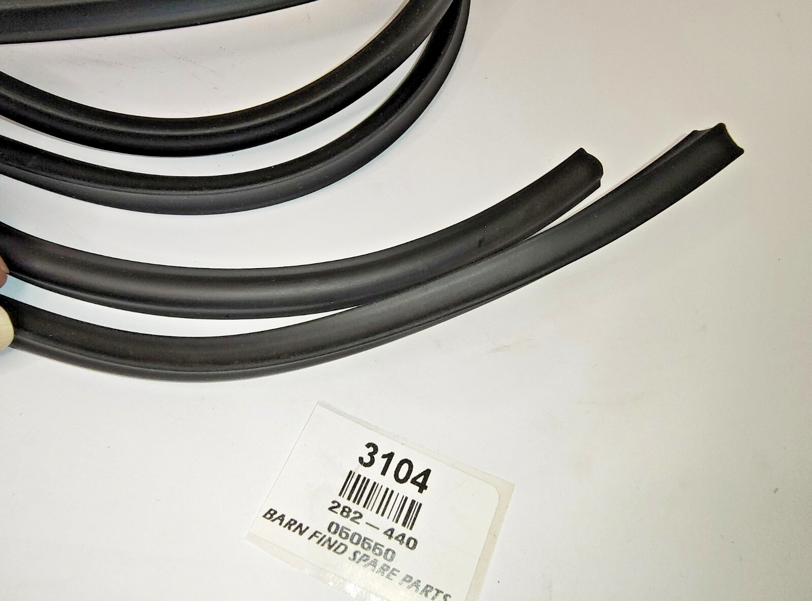 Windscreen Lock Strip MGBGT Jaguar 282440 050550 3.5 metres long New Old stock2