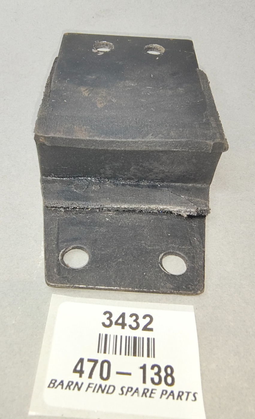 EXHAUST HANGER Central Bracket, New Old Stock 470-138 Suits MG MGA MGB V8 MGC2