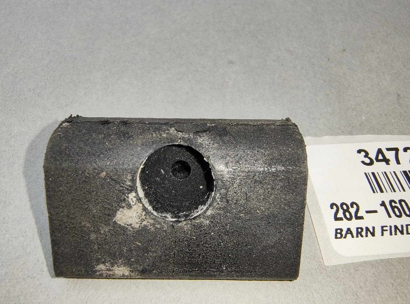 BOOT LID REAR BUFFER Rubber New Old Stock 282-160 / AHA6207 Suits Sprite Midget1