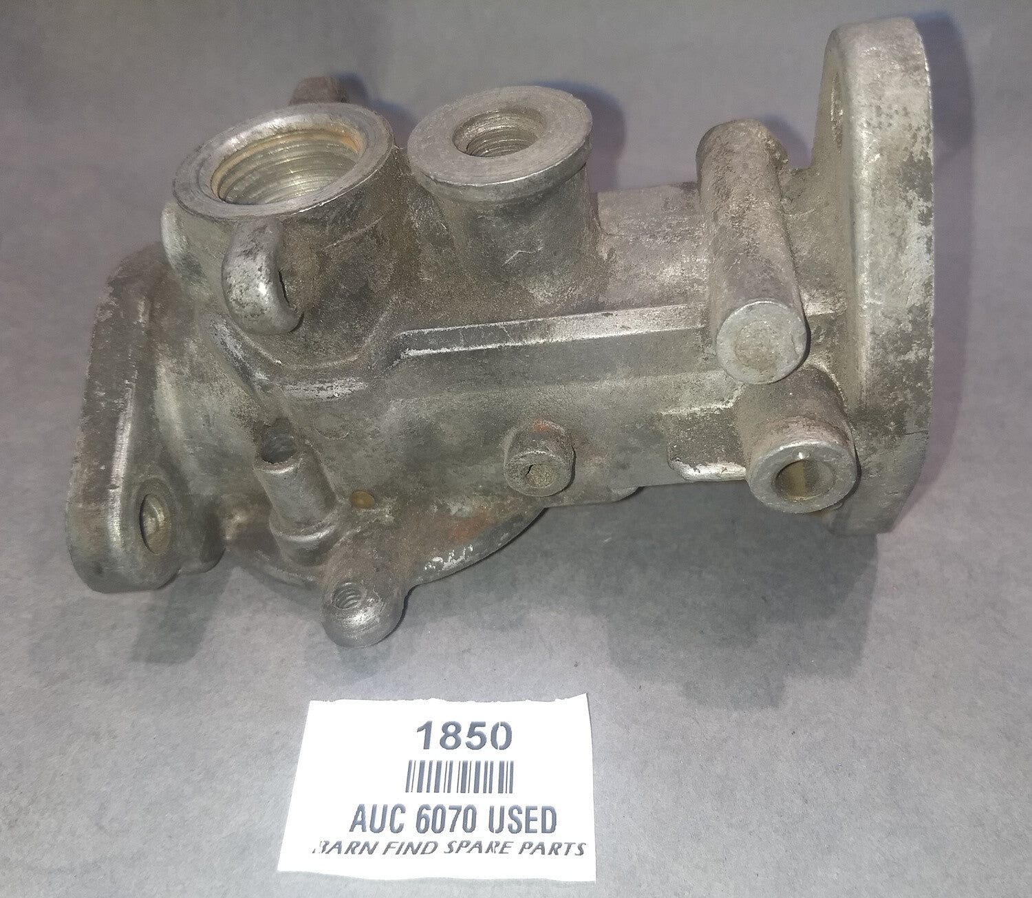 SU Carburettor body 1 1/4"AUC 6070 USED1