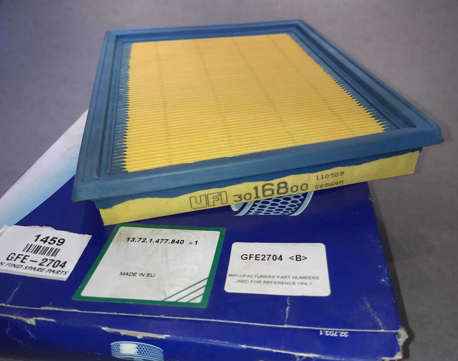 UFI Air Filter GFE-2704 New Old Stock0