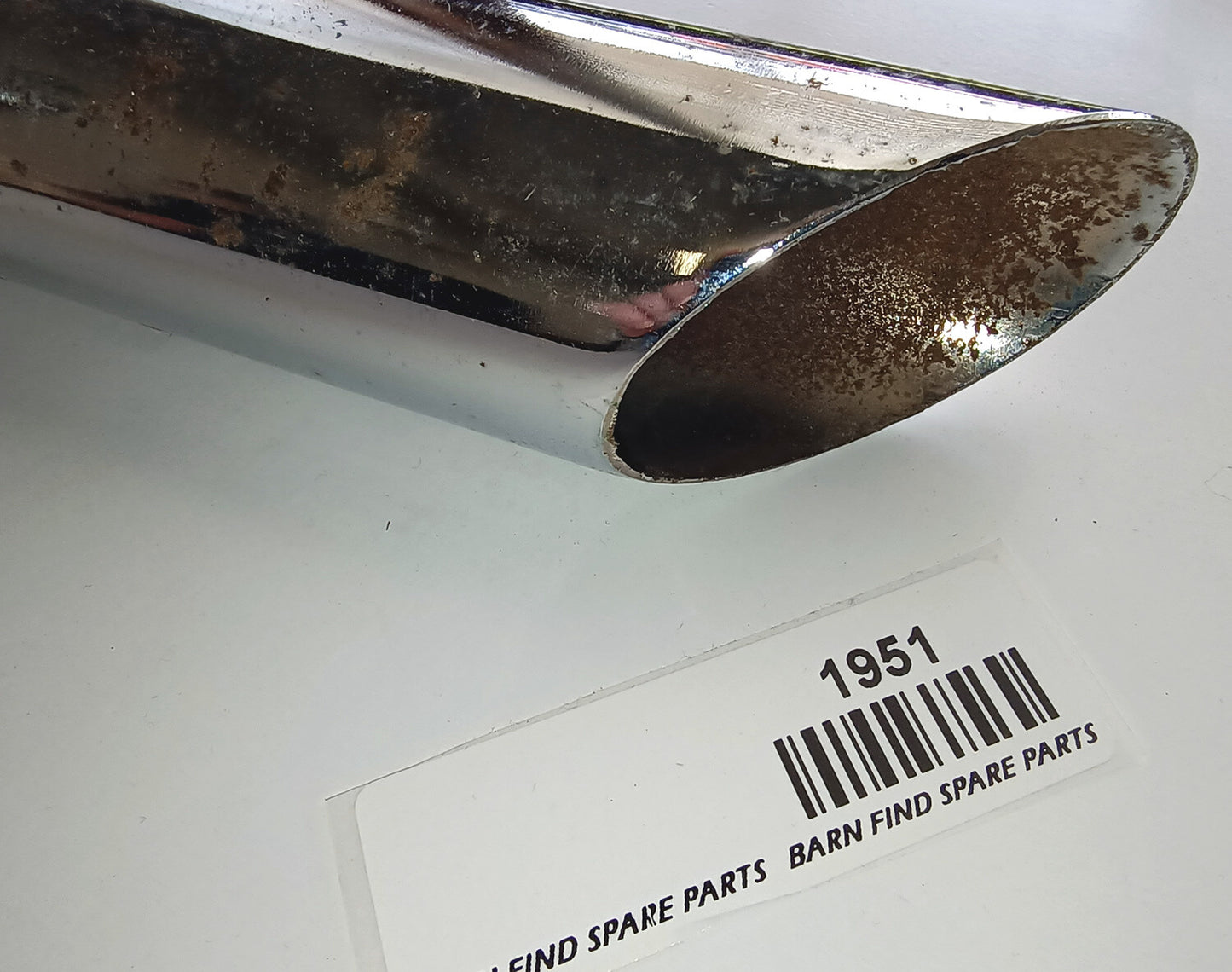 Rover 2000 Exhaust tailpipe Finisher 601685 NOS3