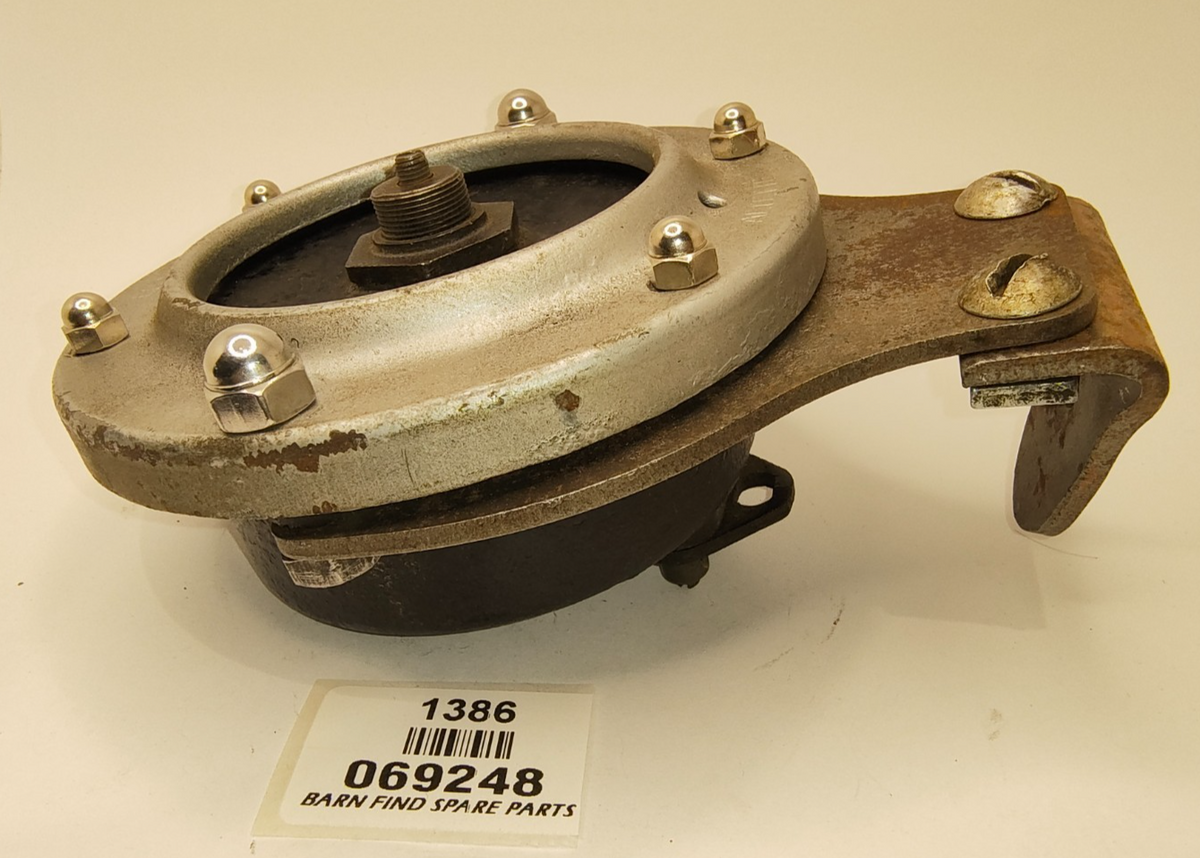 Lucas Original USED Altette 12 Volt 4.5 Inch Horn PN: 069248 & brackets5