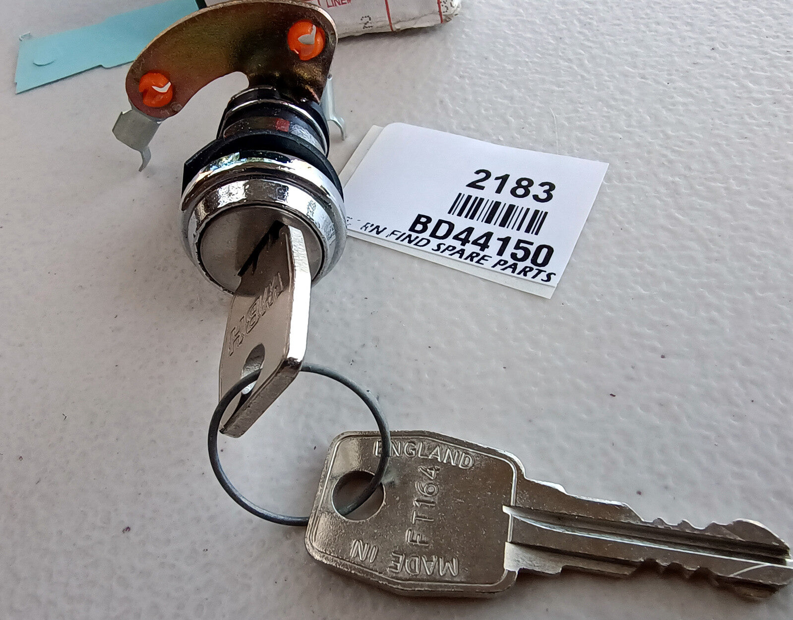 Original Jaguar DOOR LOCK with two Keys, BD44150. New Old Stock.2