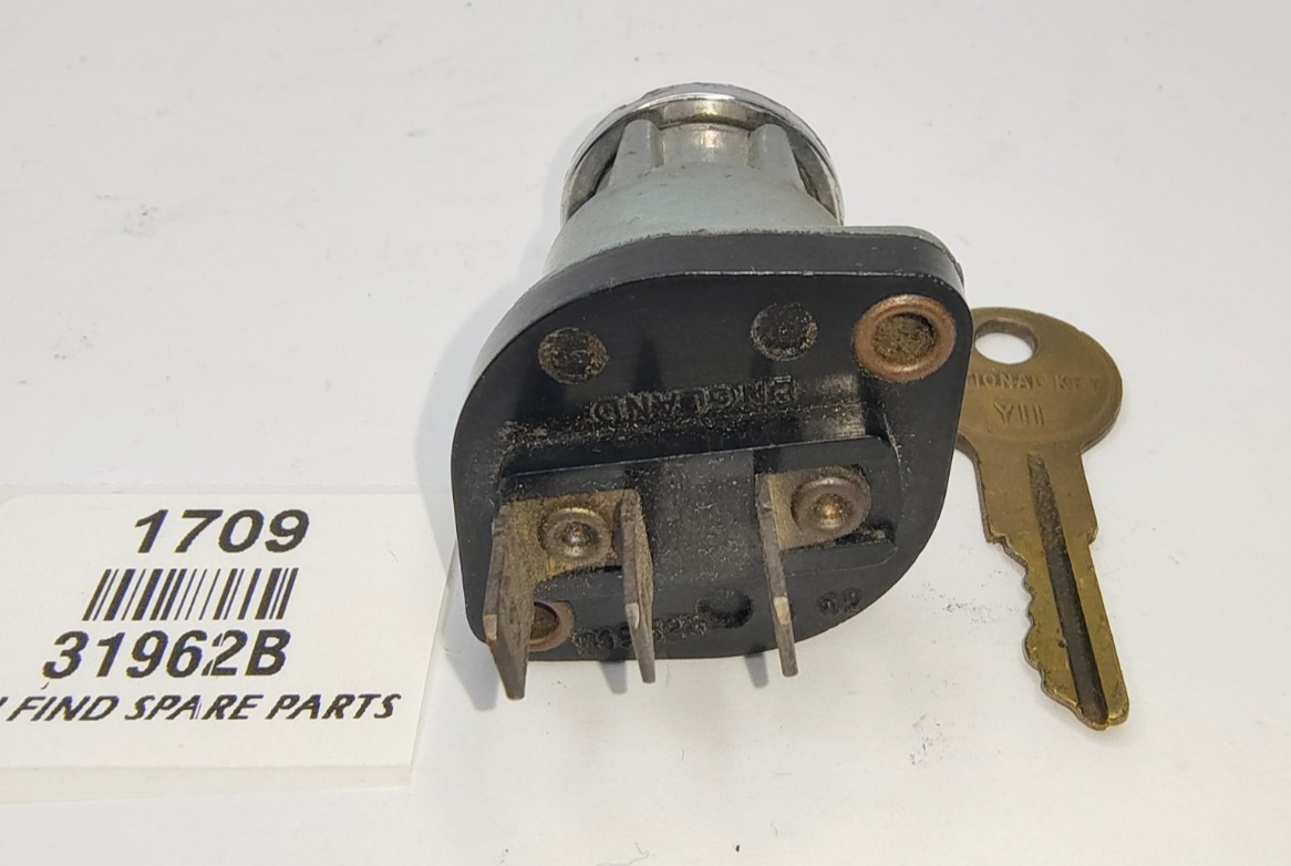 Lucas used Jaguar Ignition switch barrel assembly inc key 31962B XKE S type Mk104