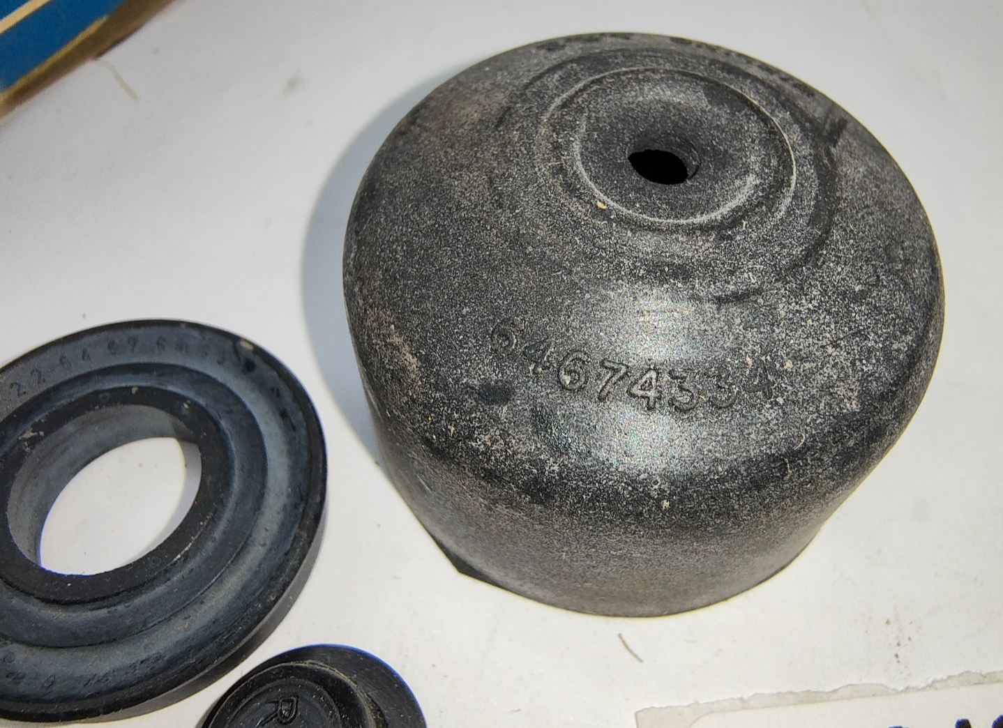 Clutch Slave Cylinder Repair Kit BL Parts New Old Stock 8G8885 / 200-2622