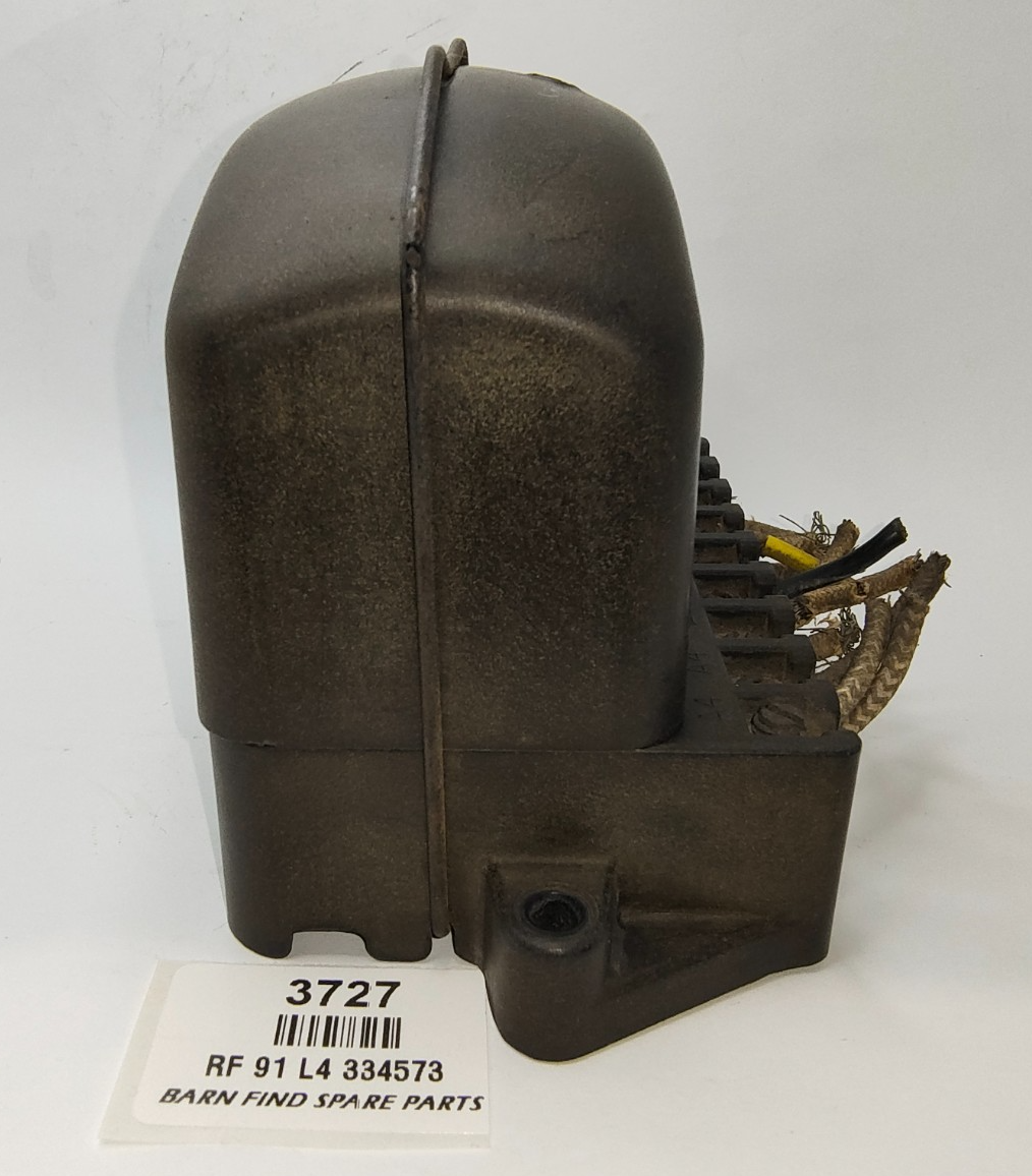Lucas Original USED 12 Volt RF91 L4 334573 Regulator/Control Box, Bakelite Lid6