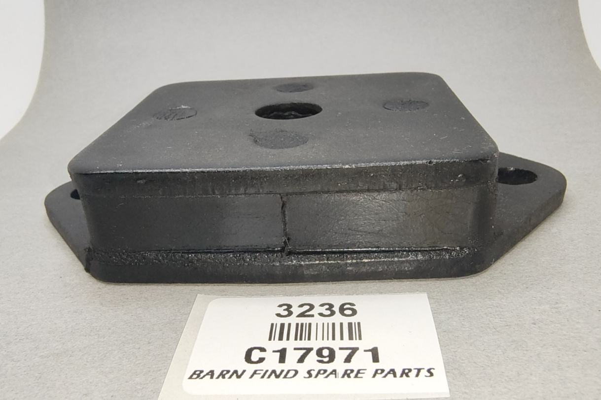 Jaguar Front Suspension Mount C17971 - Daimler DS420, MK10 420G New Old Stock1