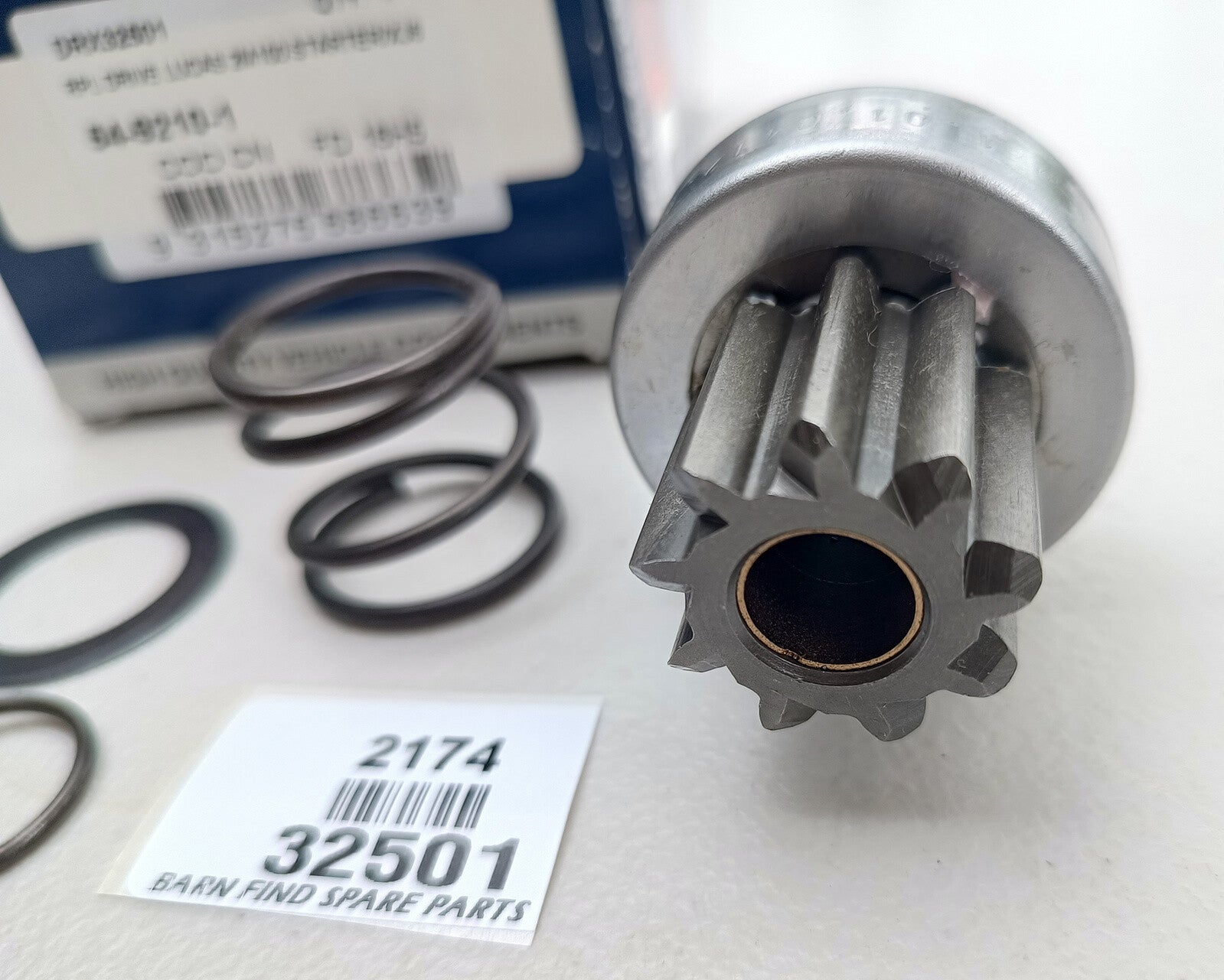 Starter Motor Pre-Engaged Pinion Drive, 32501. Alternate/replaces  Lucas TNB149 1