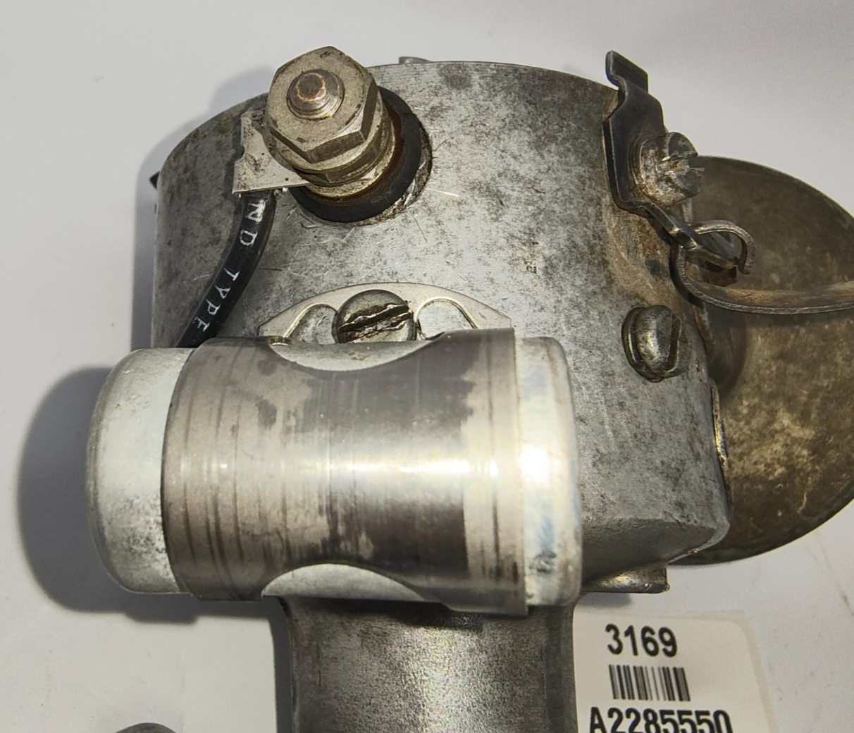 BOSCH Original Used distributor A2285550  U- ZV/JCU 6RI 0 suits slant 6 engine11