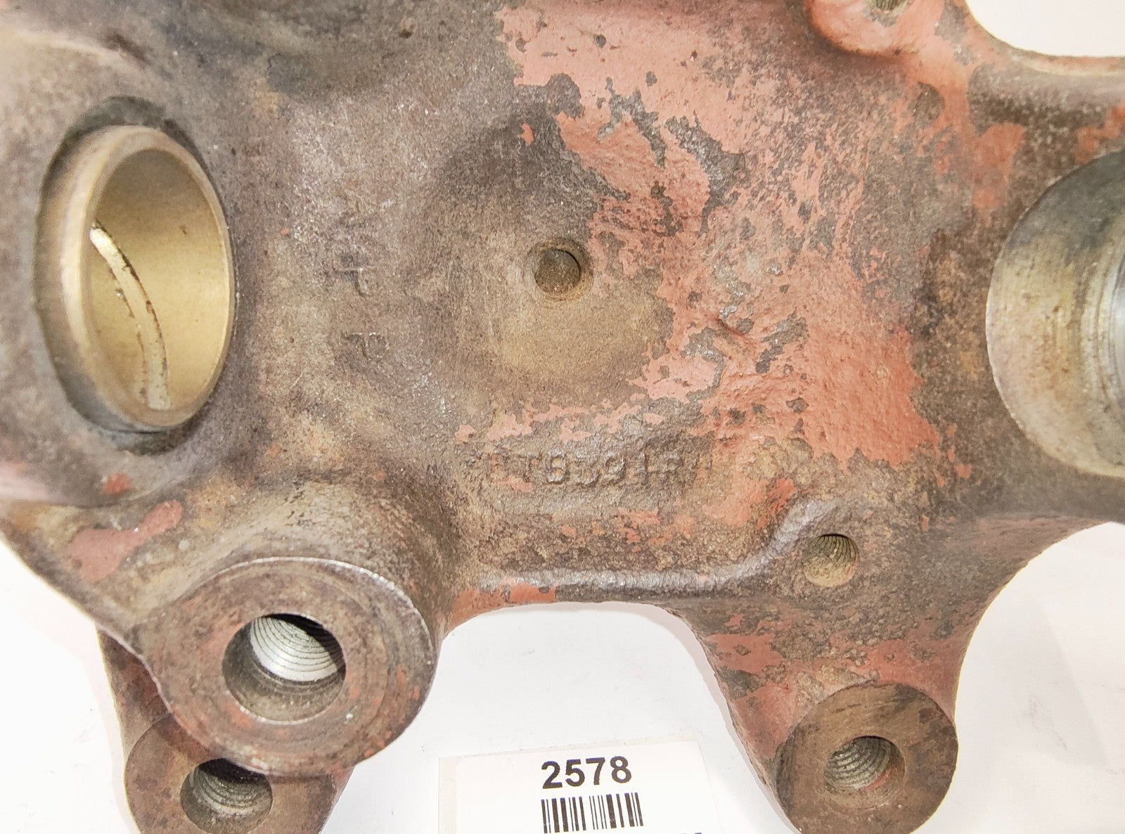 MG B Right Hand Stub / Hub King Pin BTB394 RH  Reconditioned Used7