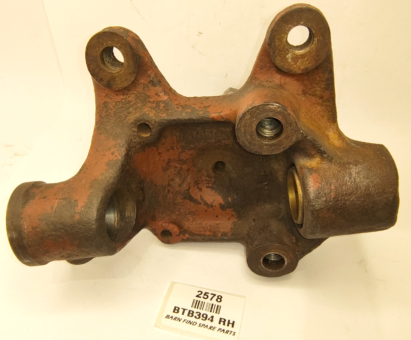 MG B Right Hand Stub / Hub King Pin BTB394 RH  Reconditioned Used6