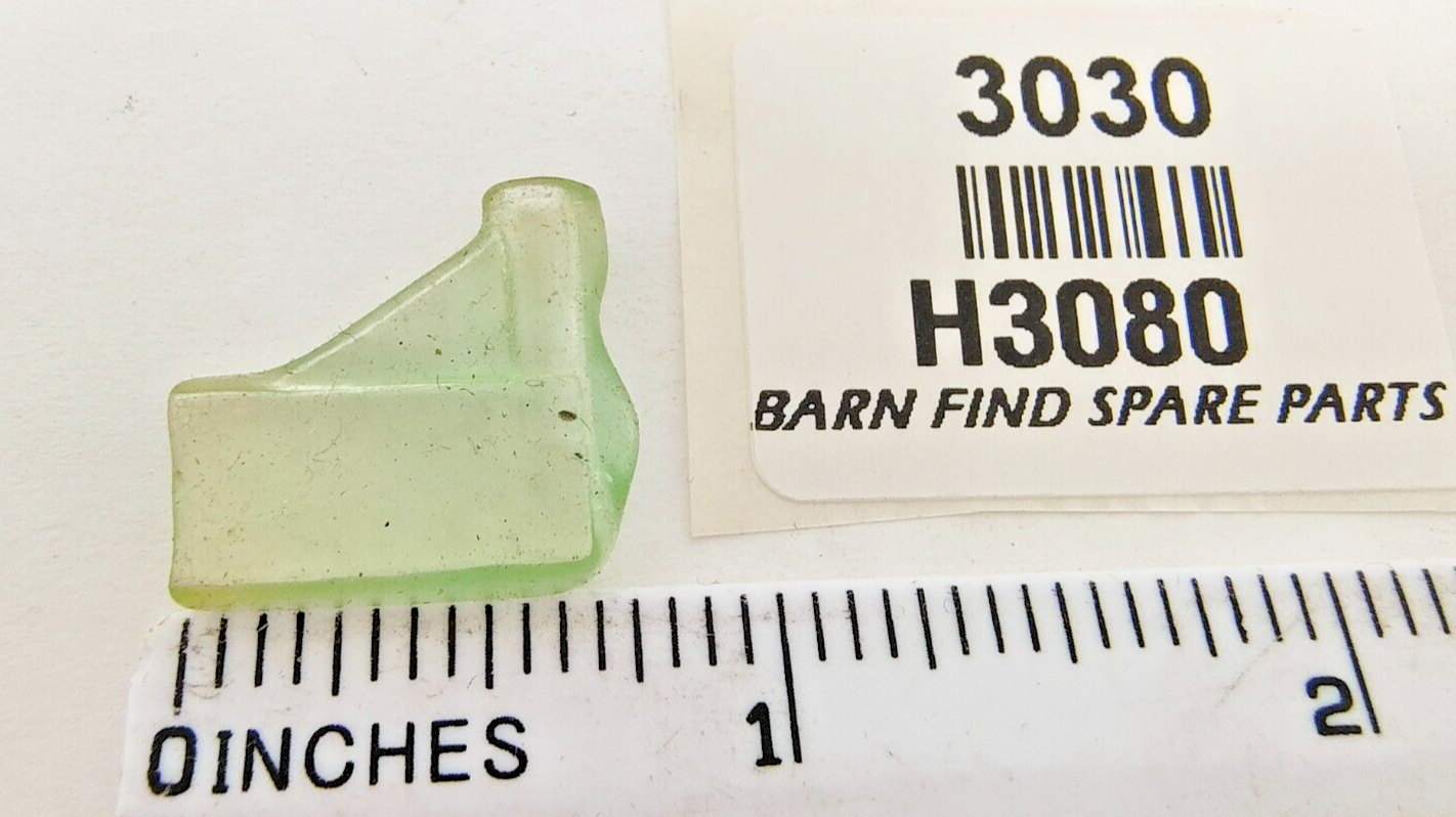 Side entry flag style Insulator 6.3mm MG Triumph Healey New Old stock H3080 x 21