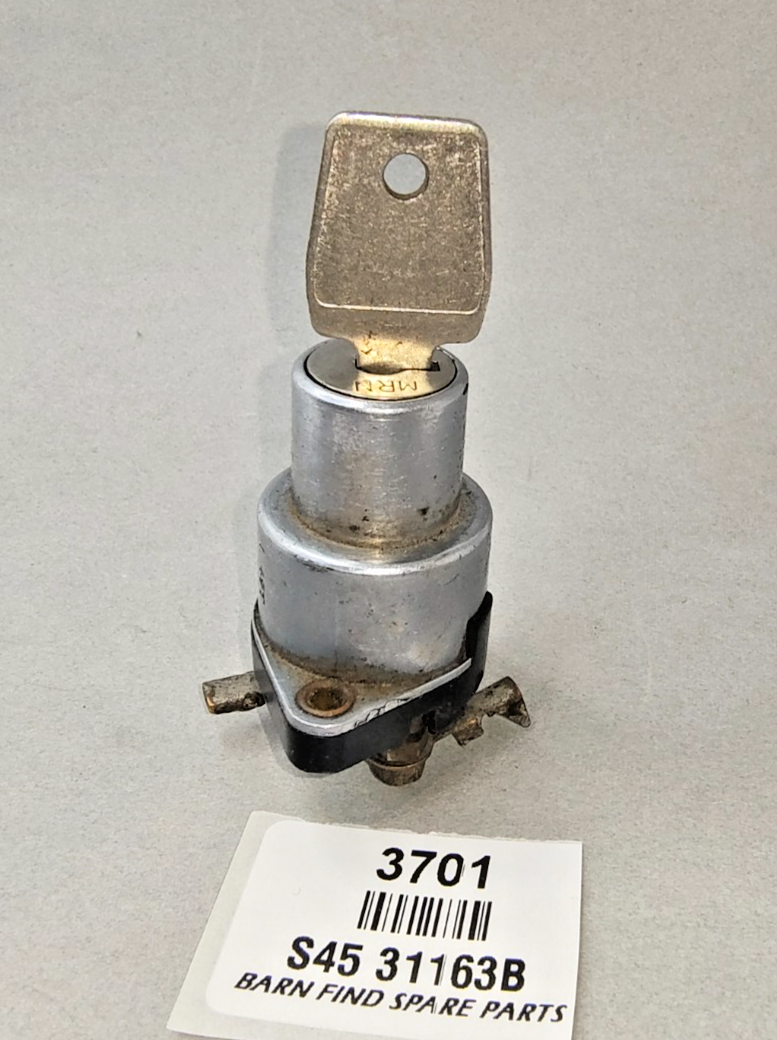 Original used Lucas Model S45 31163B ON/OFF ignition switch with key5
