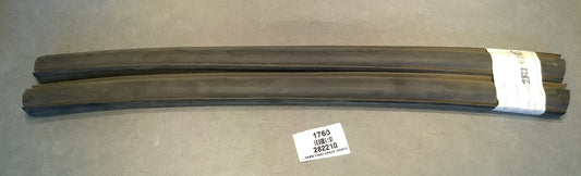 Pair of "A Pillar" QUARTER LIGHT Window Seal 2822100