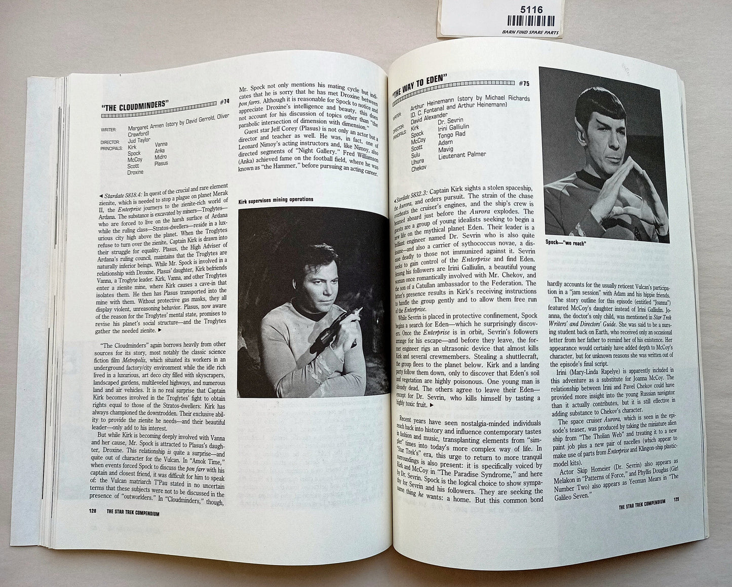 Three Original Startrek collectable manuals first editions10