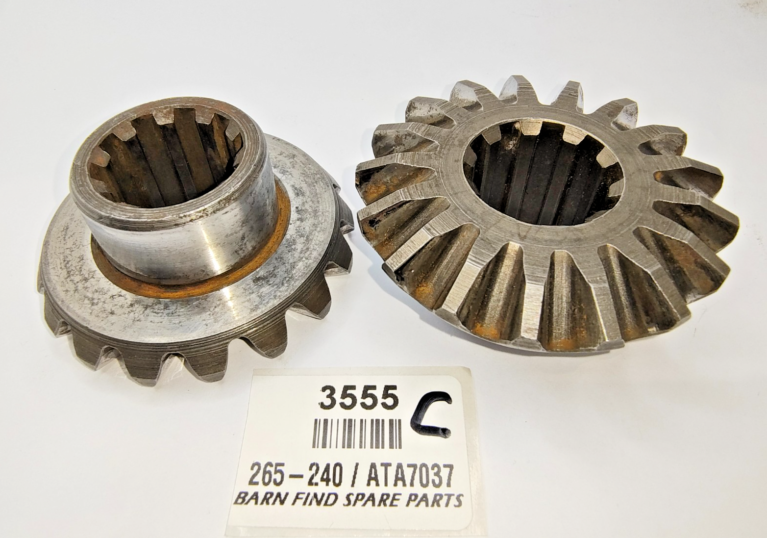 Pair of Original differential Spider Gears 265240 ATA7037 Some MG Austin Morris16