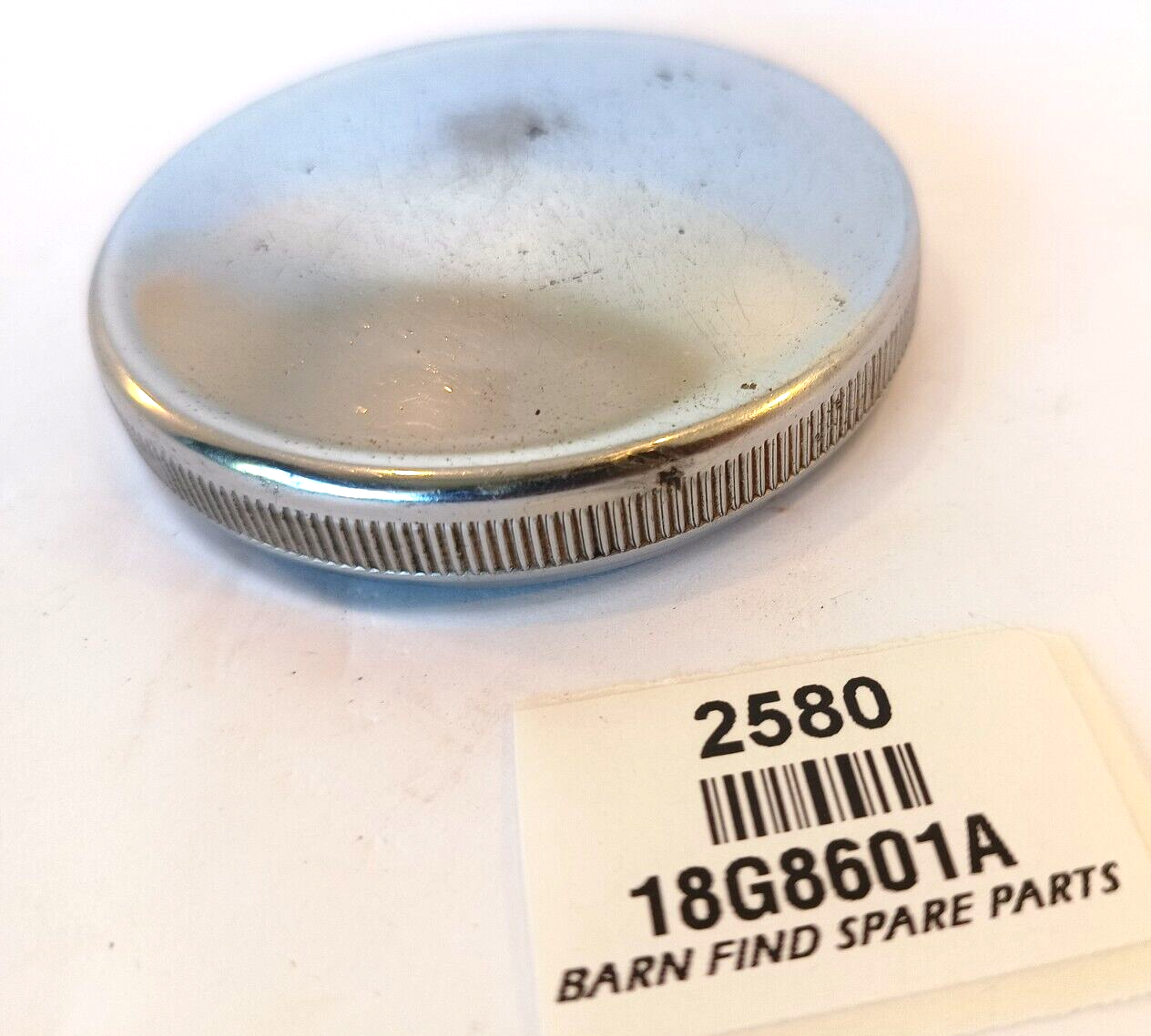 Original vintage MG chrome Fuel Gas cap - non locking 18G8601A Used6