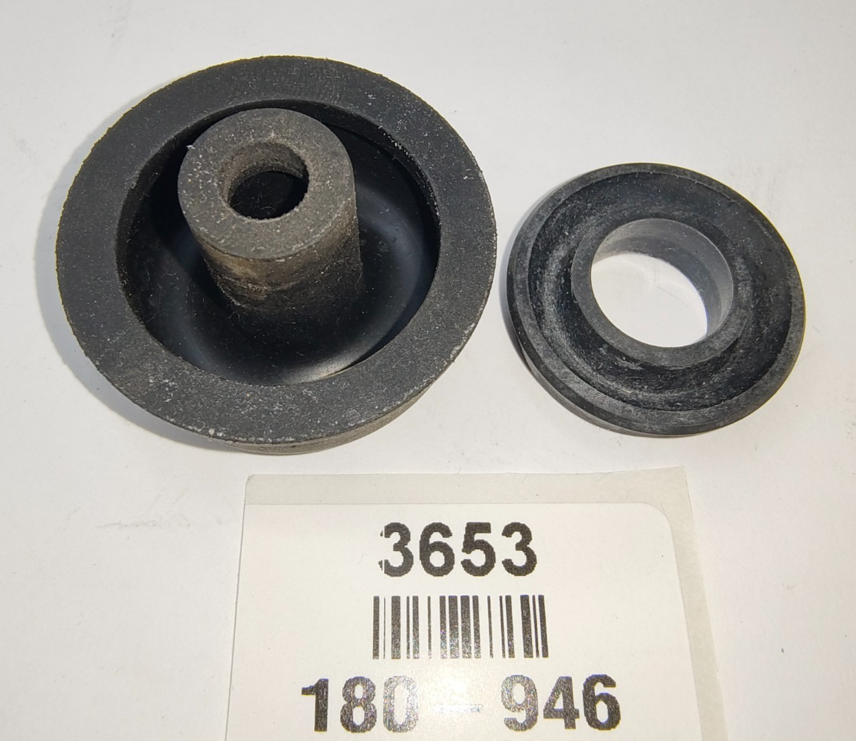 Slave Cylinder Repair Kit 1" Holed Cup 180-946 cup & boot only Sprite / Midget2