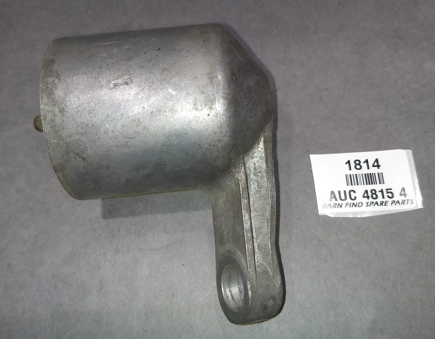 SU Carburettor H Type T2  Float Bowl (30ø Left Hand), 2. 5/16" Diameter AUC48151