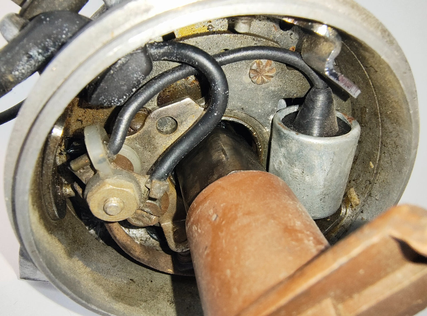 Lucas Used Australian built 29 D AYG2153  distributor 62941071A dated Oct 196811