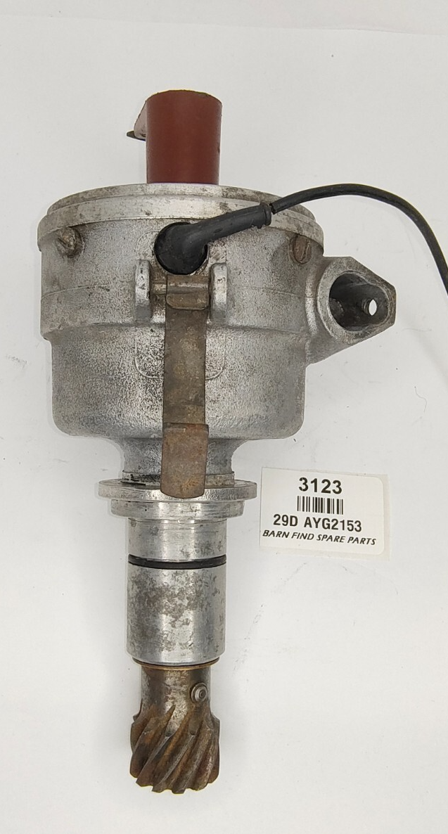 Lucas Used Australian built 29 D AYG2153  distributor 62941081A Dated March 196811