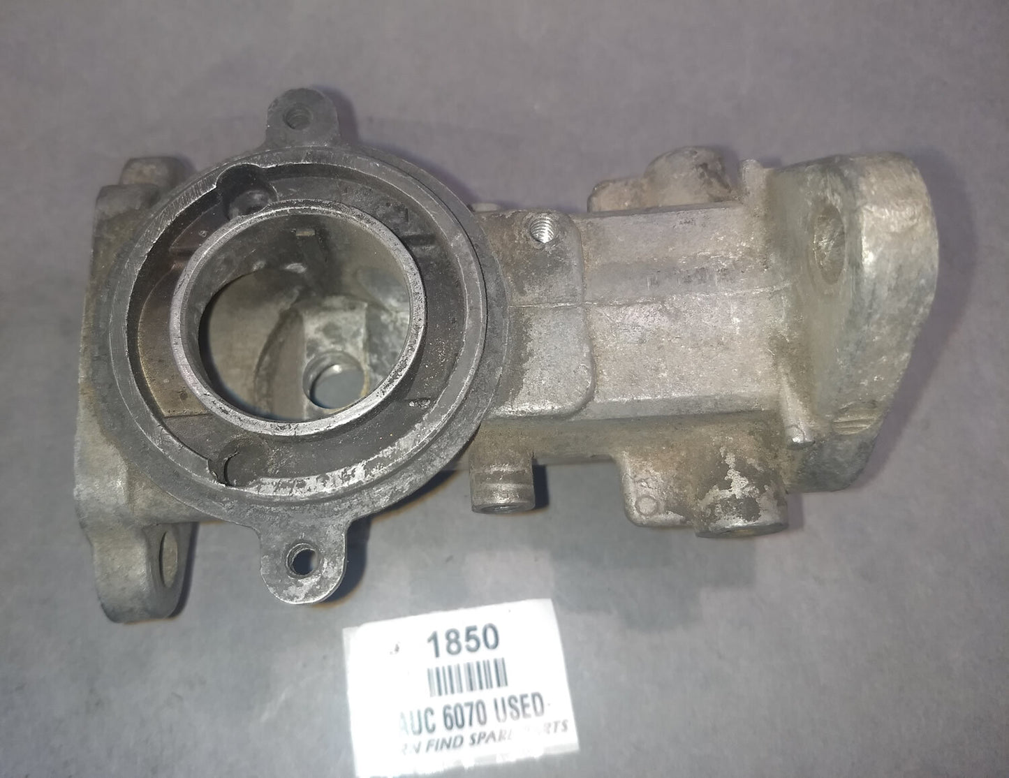 SU Carburettor body 1 1/4"AUC 6070 USED2